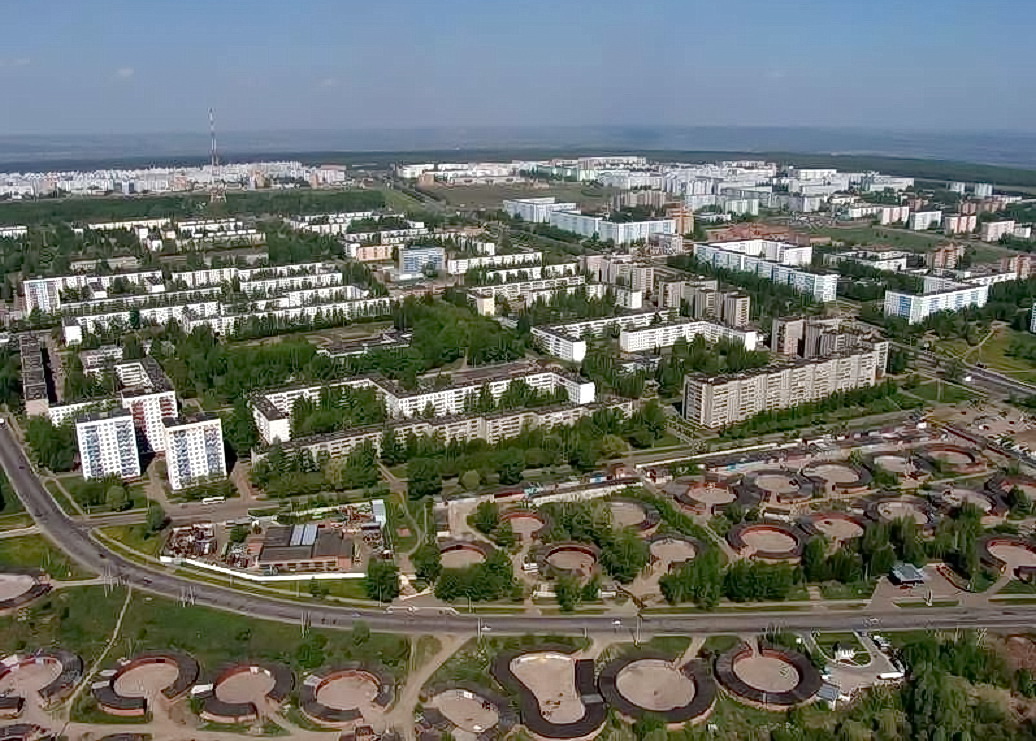 Нижнекамск какой город. Нижнекамск. Город Нижнекамск Республика Татарстан. Нижнекамск города Татарстана. Нижнекамск Центральная площадь.