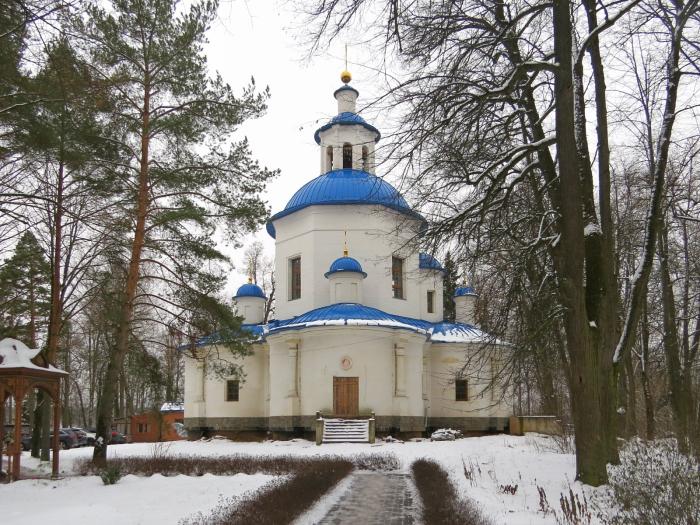 петр красногорский священномученик. успенский храм село петрово дальнее. храм в усадьбе петровское-дальнее. храм петра петрово дальнее. храм петрово дальнее.