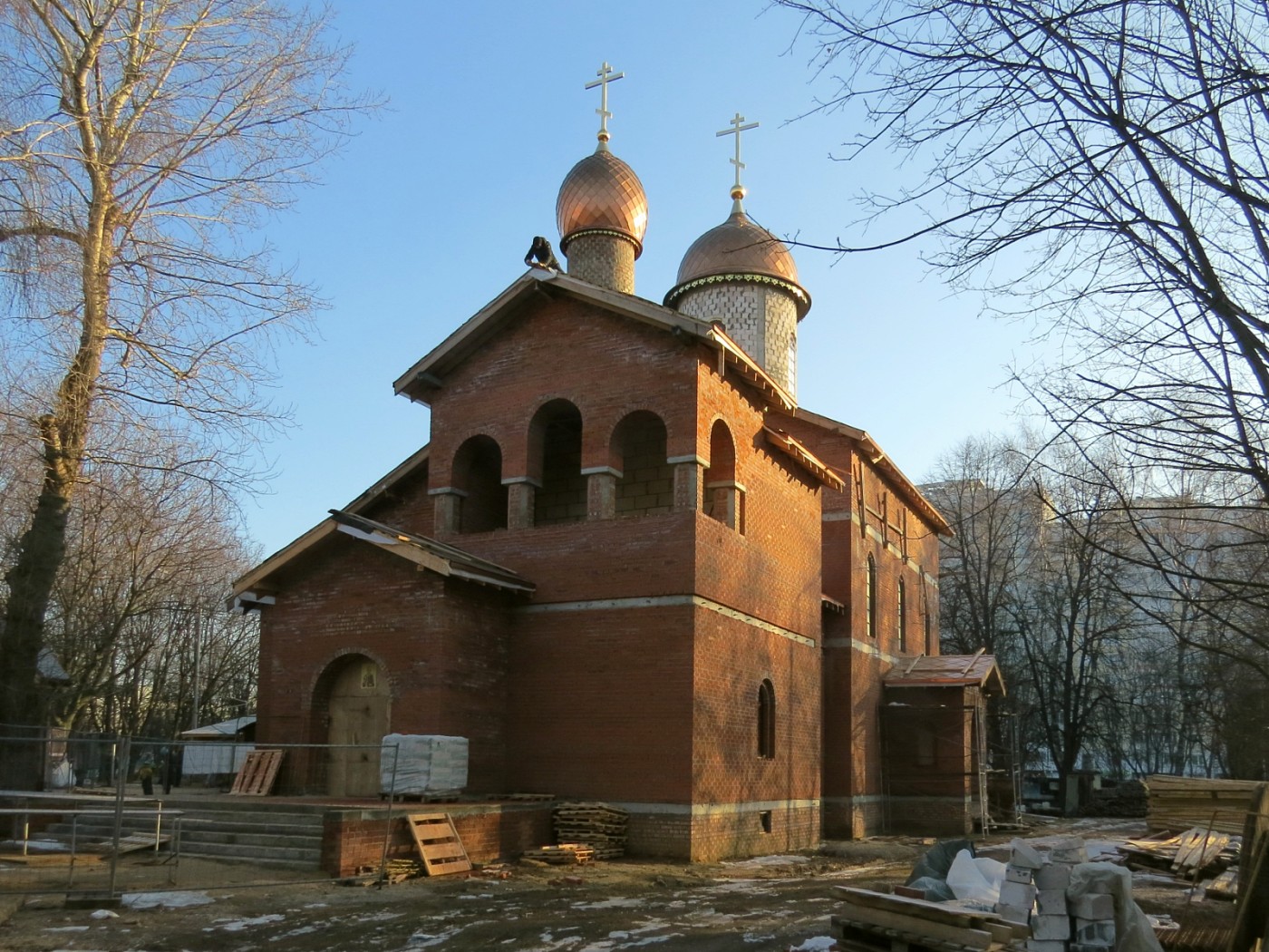 Храм в новогиреево