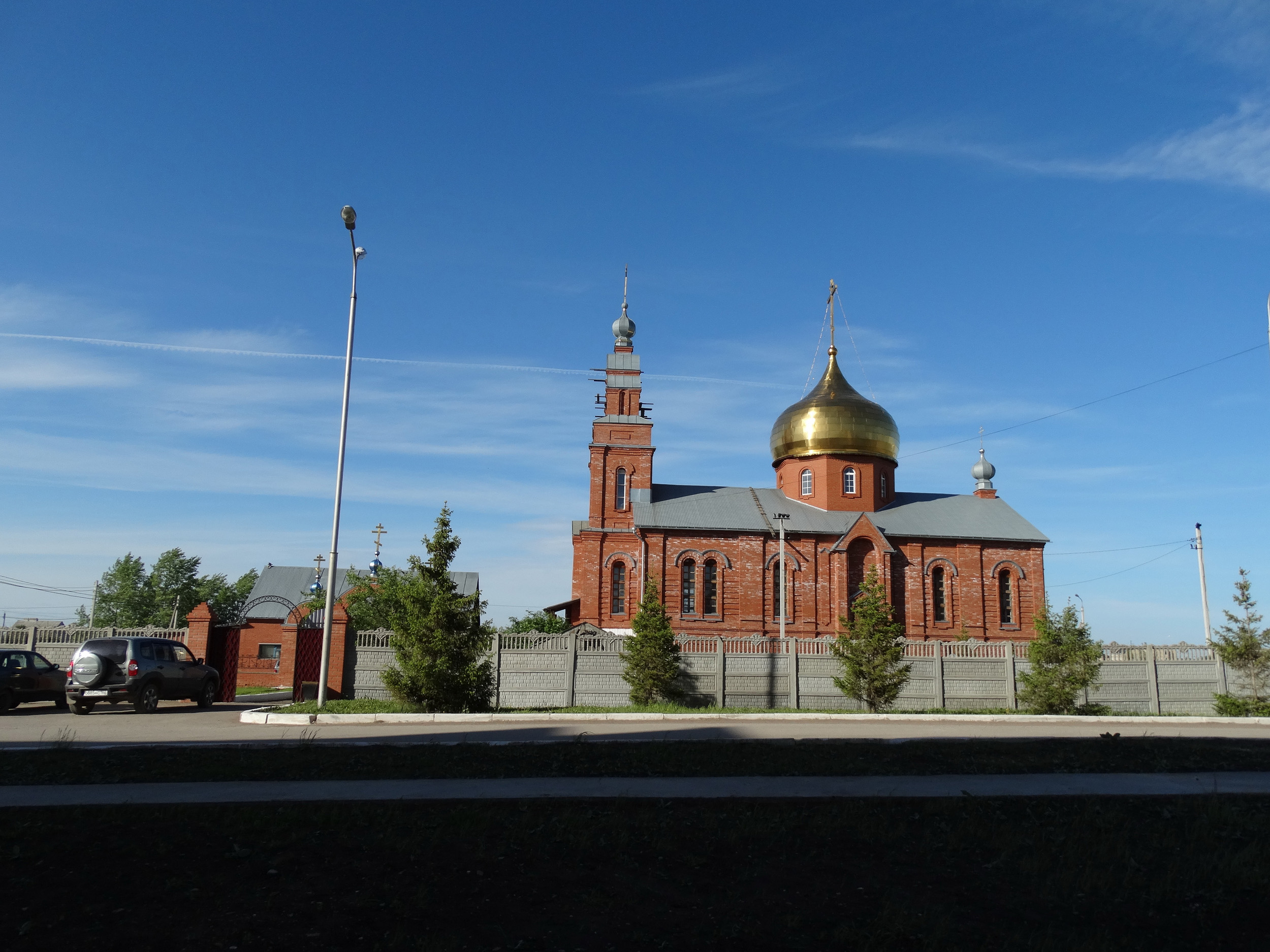 Приютово башкортостан. Храм Богородице Тихвинский Приютово. Церковь Тихвинской Божией матери Белебеевский район. Приютово Башкирия. Богородице-Тихвинский женский монастырь.