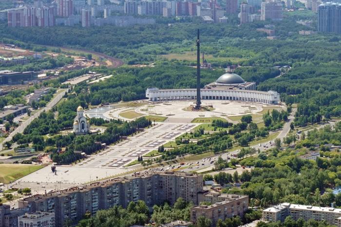 Парк победы 13. Парк Победы район Москвы. Парк на проспекте Победы Москва. Московский парк Победы сверху. Улица парк Победы Москва.