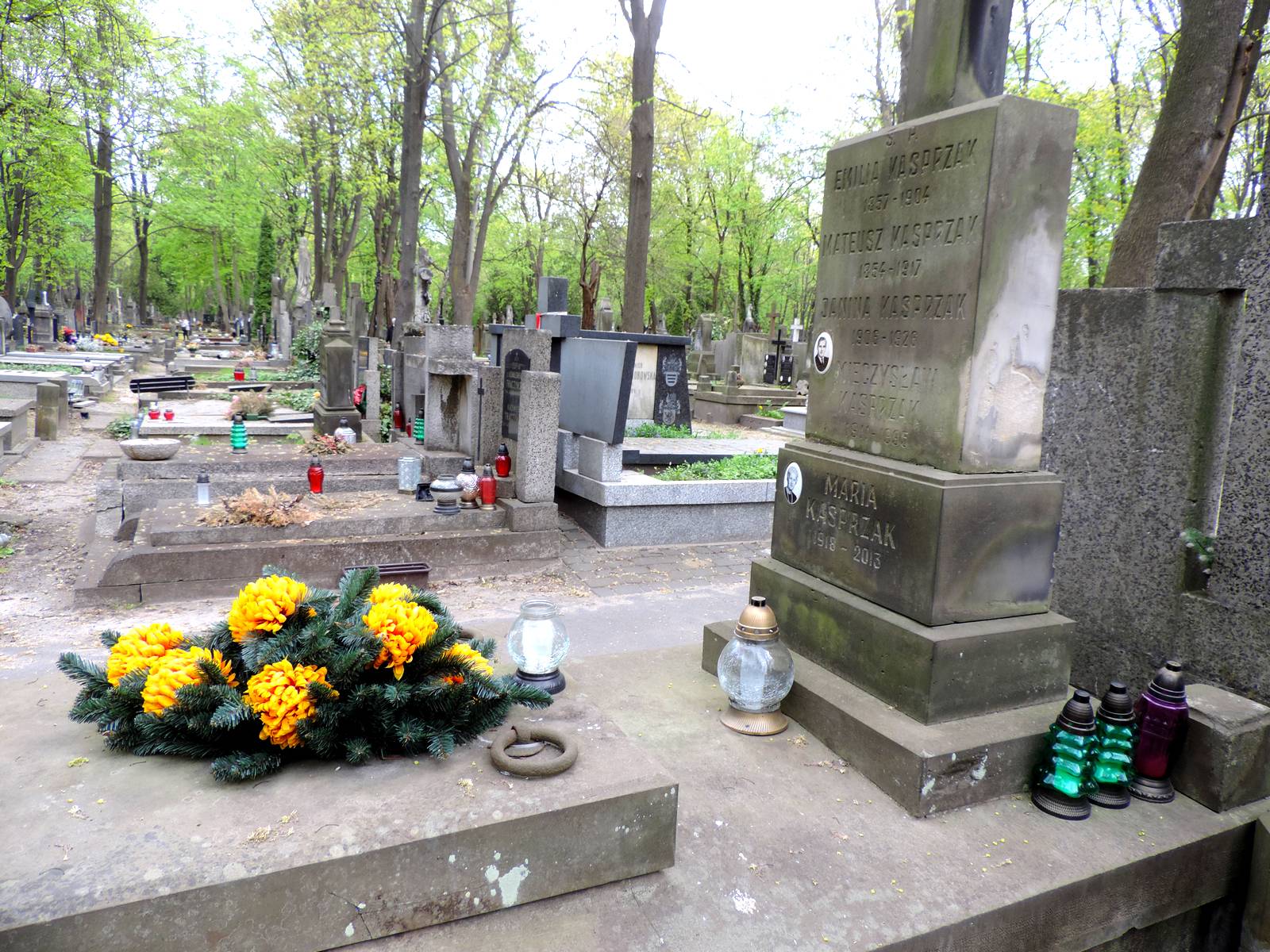 The grave of Kasprzak family - Warsaw