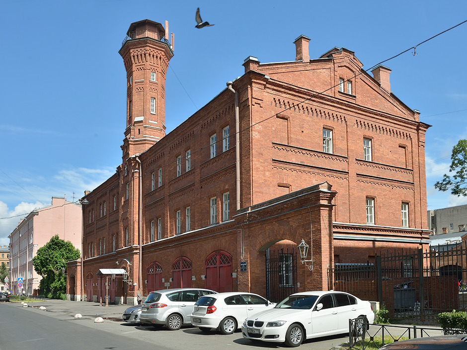 Пенсионный петроградского. Котельная Петербург. Котельная на Петроградской. Заводы Петроградского района. Фото Петроградского района СПБ.