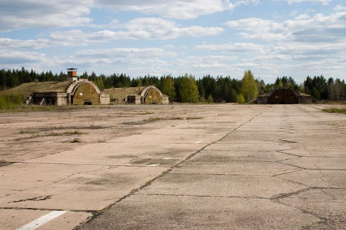 Аэродром вблизи. Военная часть громово ленинградская область. громово аэродром военный ленинградская область. военный аэродром в приозерске. авиабаза громово 49719.