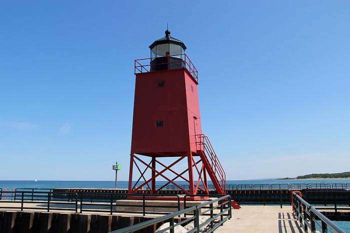 Charlevoix South Pier Light Station