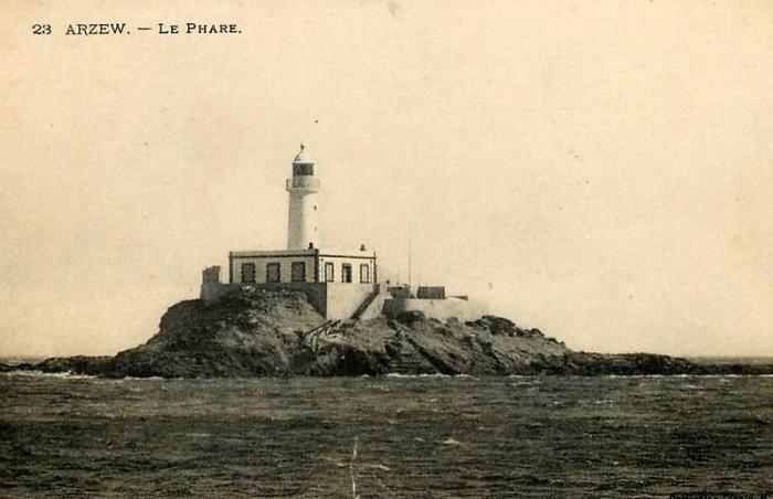 Ilot D'Arzew Lighthouse