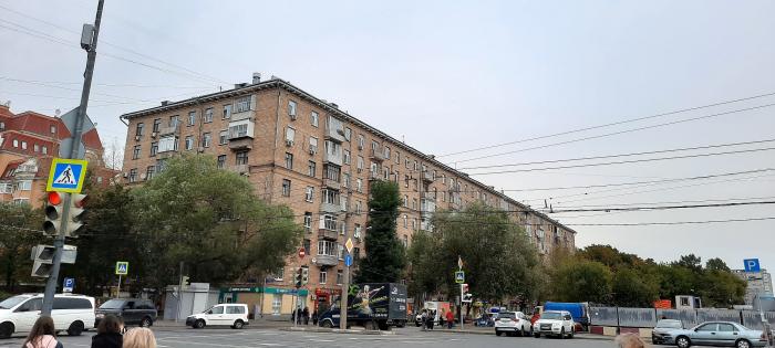 Ул барклая фото. Барклая 12. Барклая 7 1 1 46. Ул Барклая 13 ананас. Улица Барклая 11 цветы.