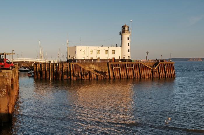 Scarborough Pier Lighthouse | interesting place