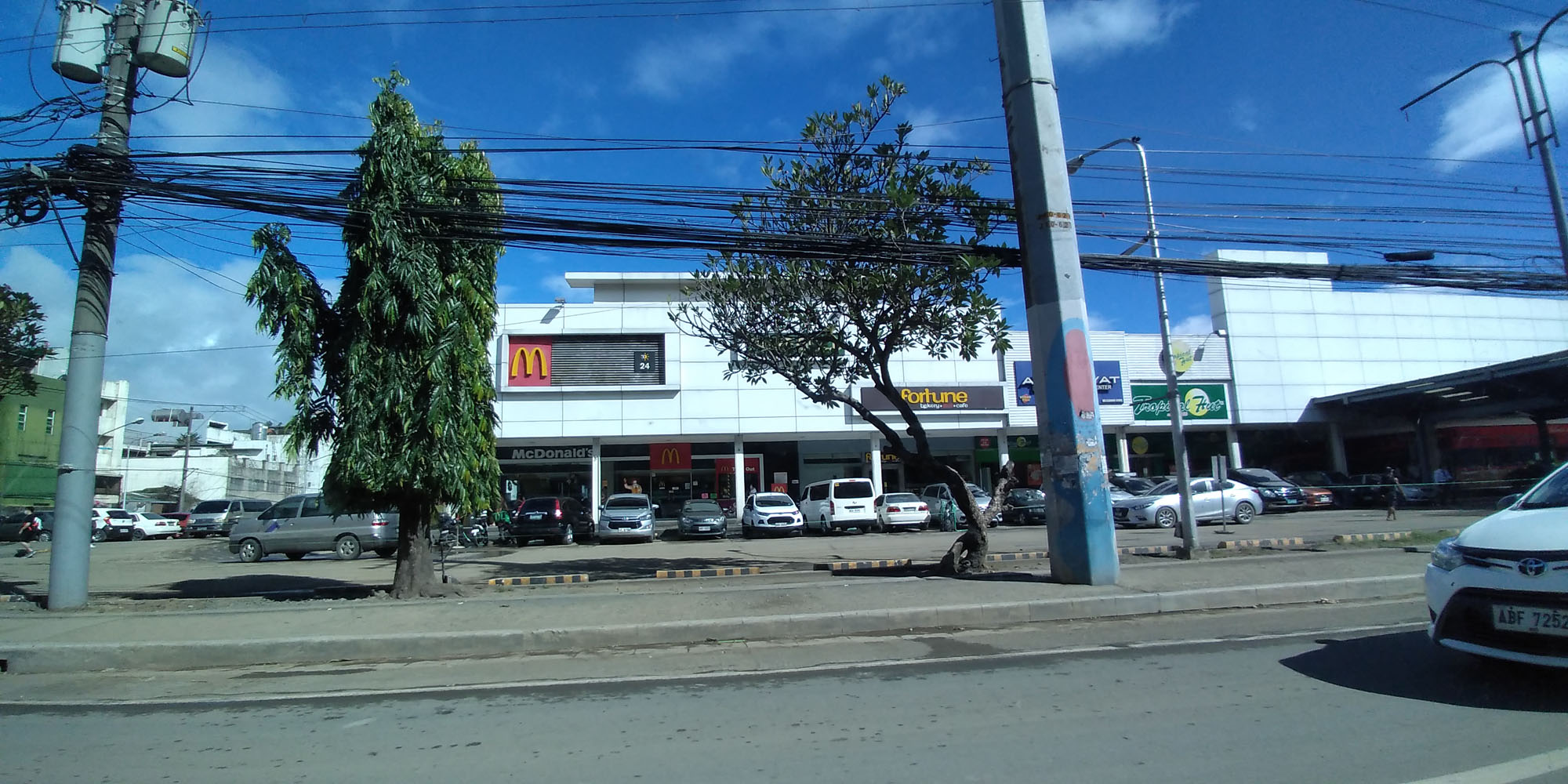 Q-Plaza Commercial Center - Cainta