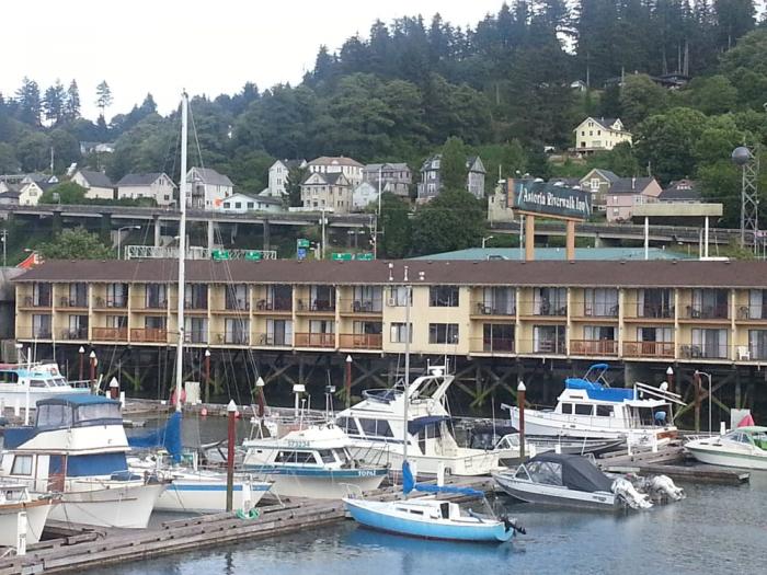 Astoria Riverwalk Inn - Astoria, Oregon