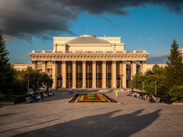 Площадь ленина новосибирск. Новосибирск, оперный театр, площадь Ленина. Новосибирск оперный Ленин. Новосибирский театр оперы и балета площадь Ленина.