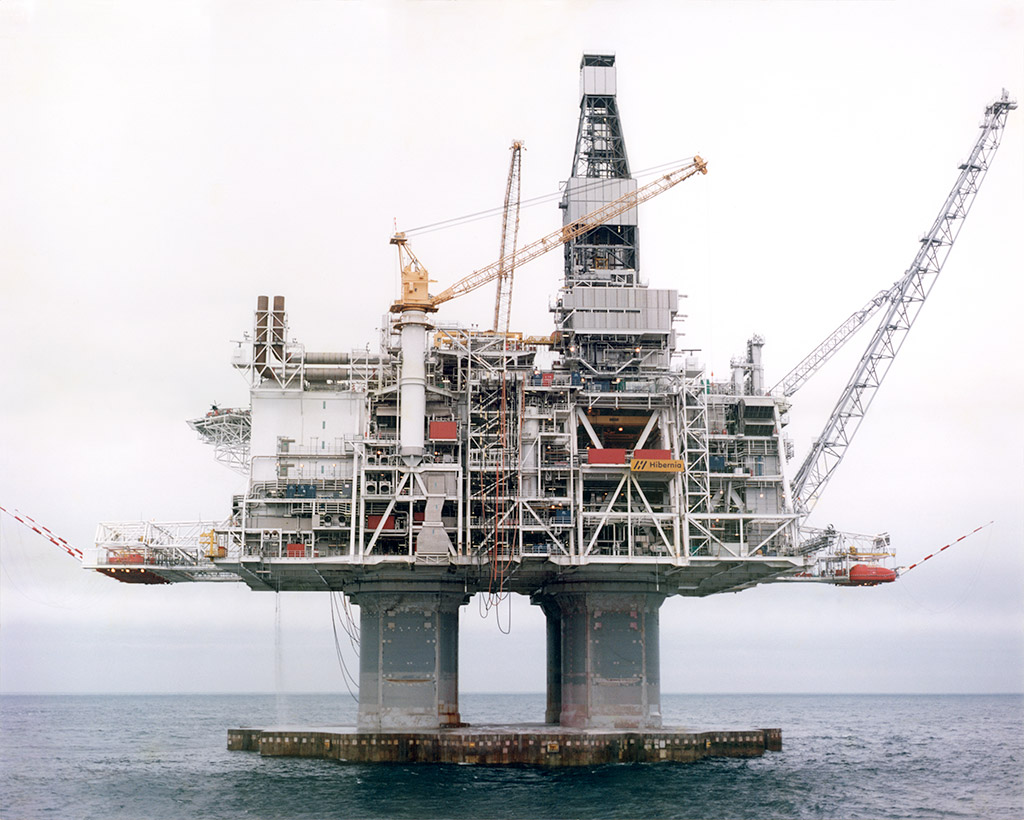 30 платформ. Хайберния нефтяная платформа. Hibernia platform. Hibernia Канада. Esso Hibernia распил.