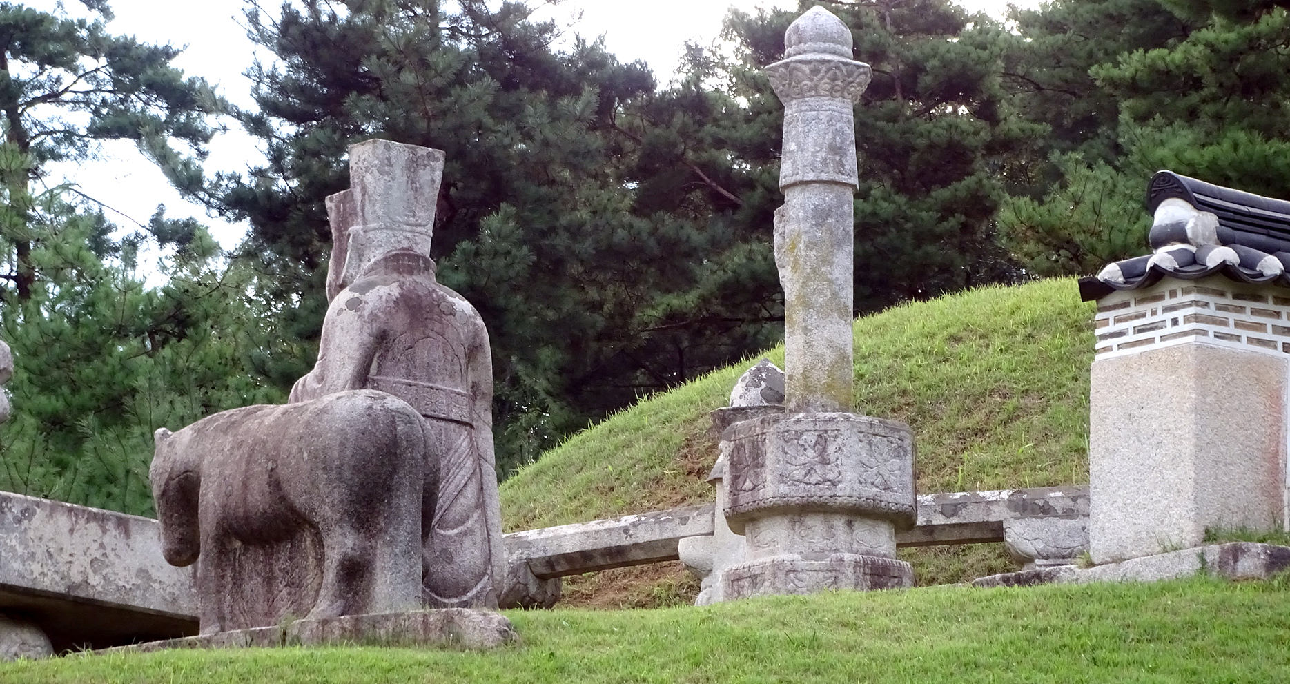 East Nine Royal Tombs Hwireung Tomb - Guri