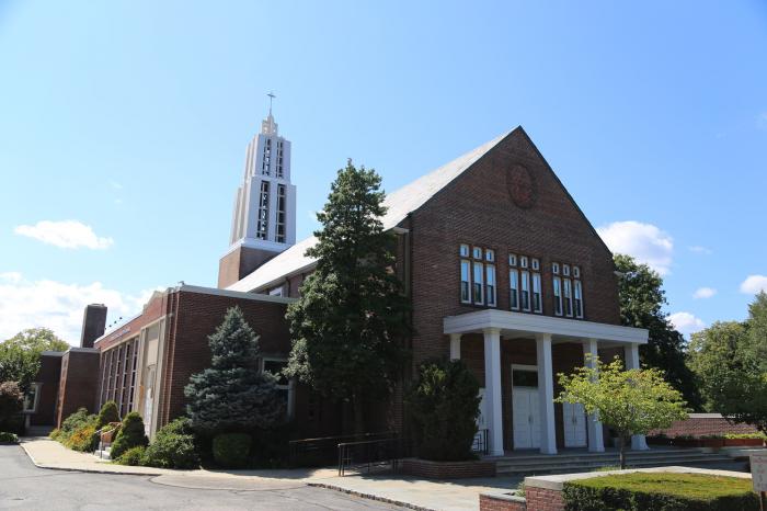 Congregational Church of Manhasset - Munsey Park, New York