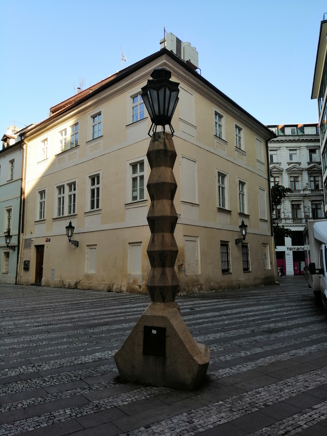 cubist street light - Prague