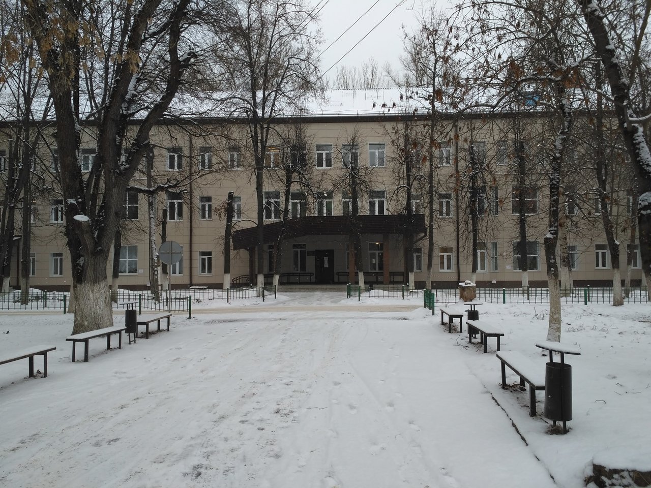 Поселок городская больница. Центральная городская больница Гусь-Хрустальный. Гусь хрустальная районная больница. Гусь-хрустальная городская больница ГБУЗ. Больница Гусь Хрустальный больница.