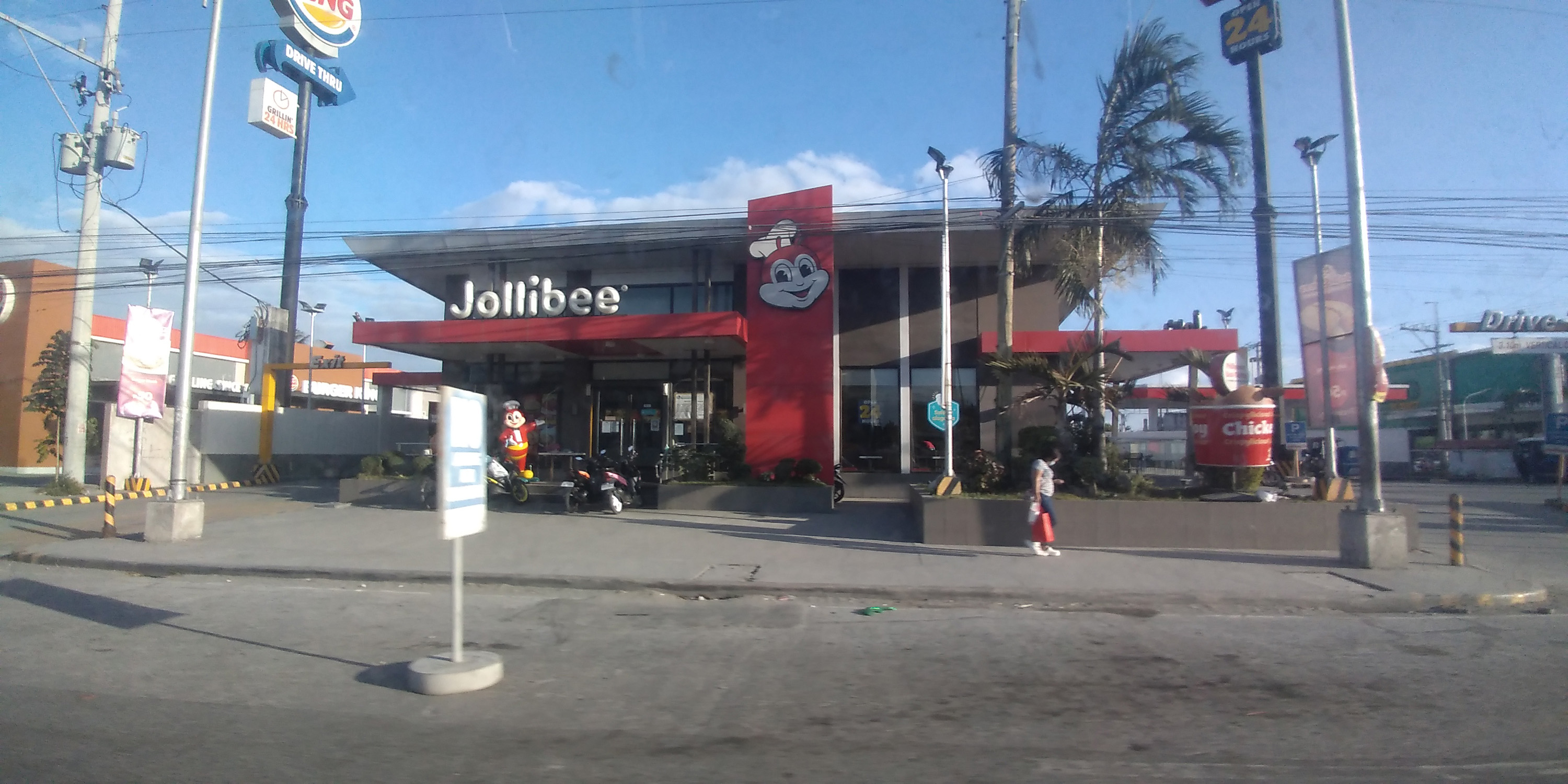 Jollibee Kawit - Centennial - San Sebastian