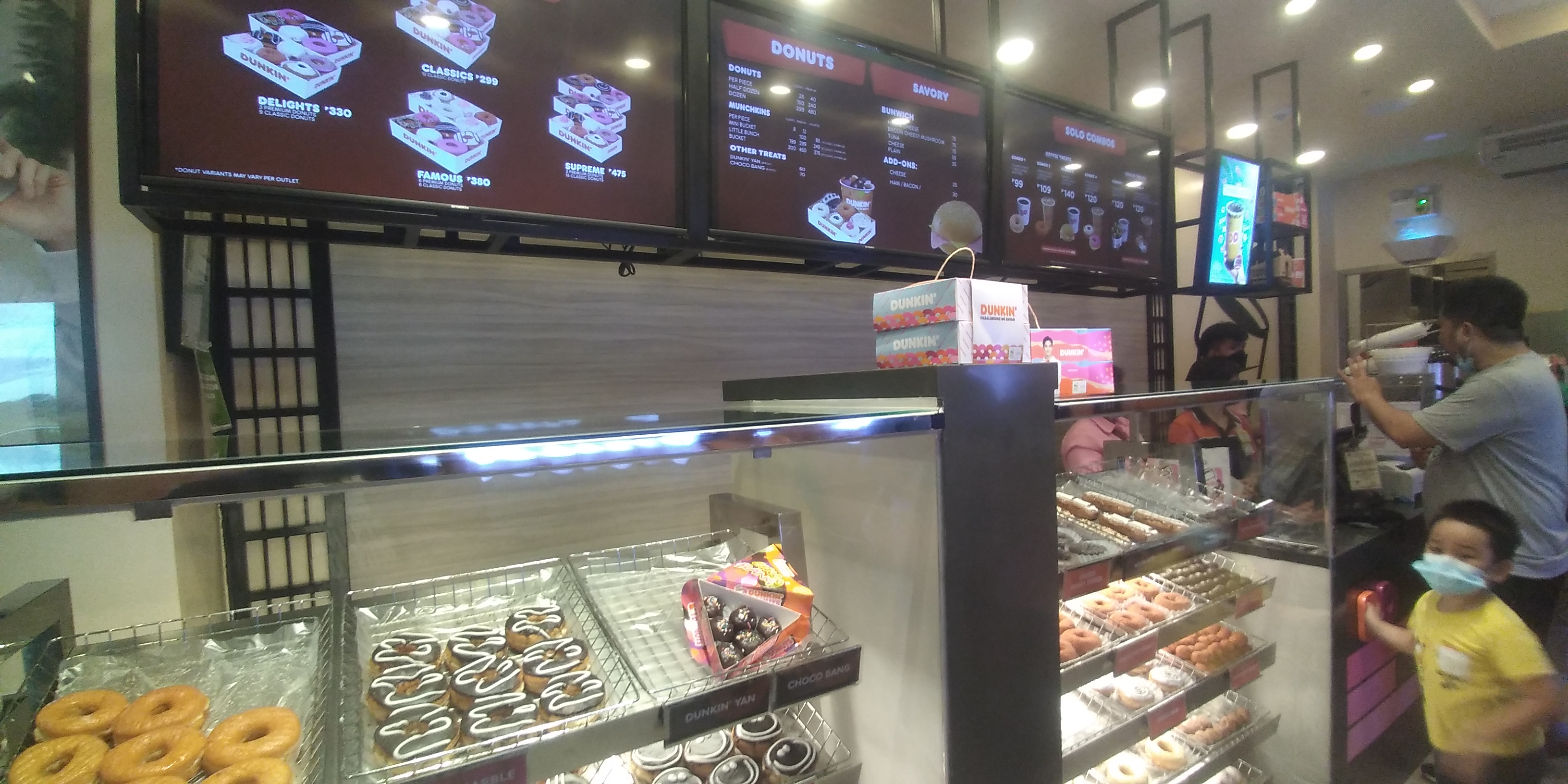 Dunkin' Donuts - Bacoor