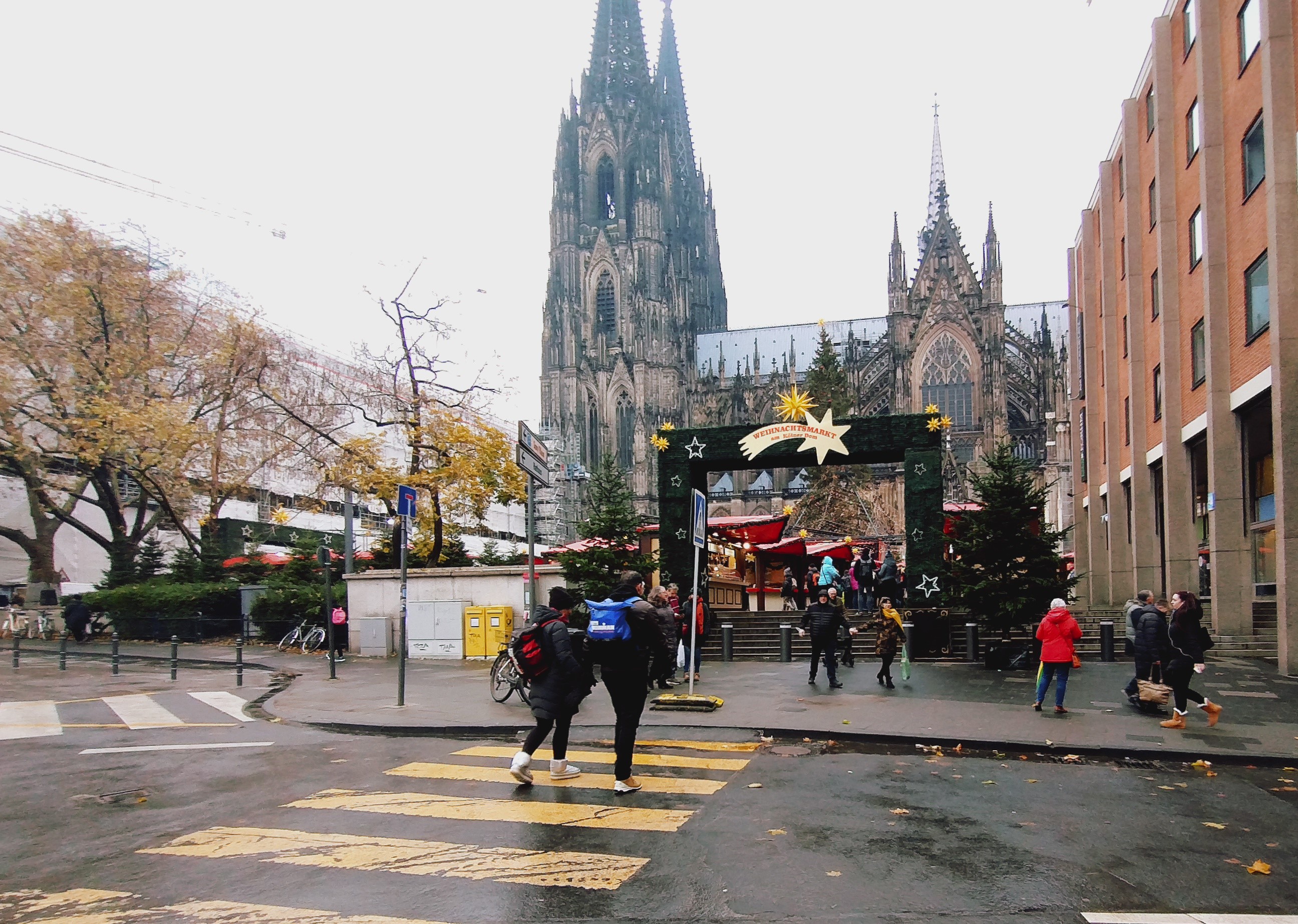 Roncalliplatz Köln