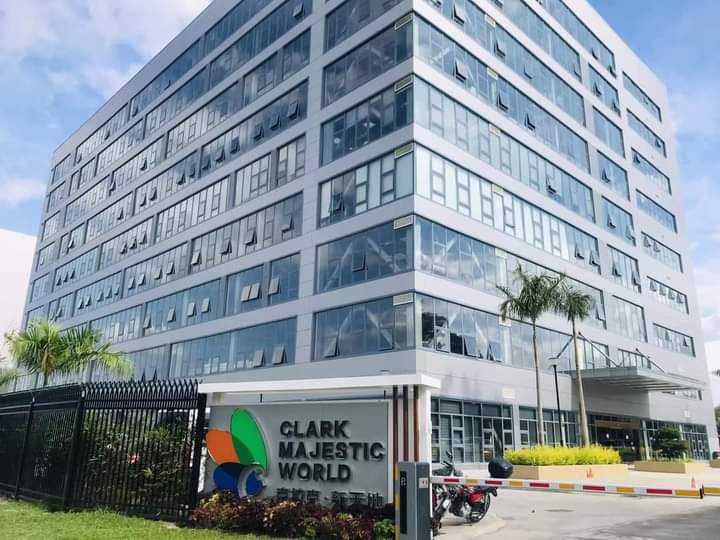 Clark Majestic World (U. C.) - Mabalacat