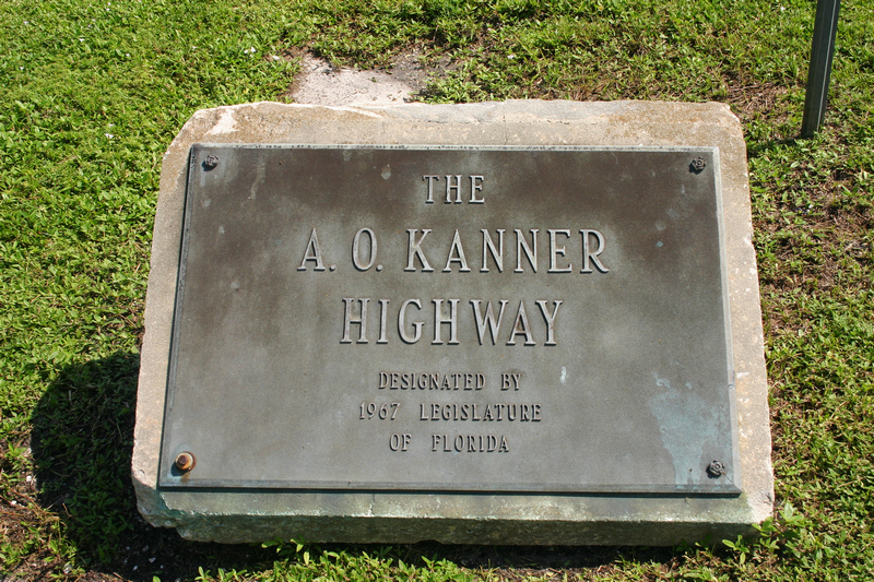 Kanner Highway (SR 76)
