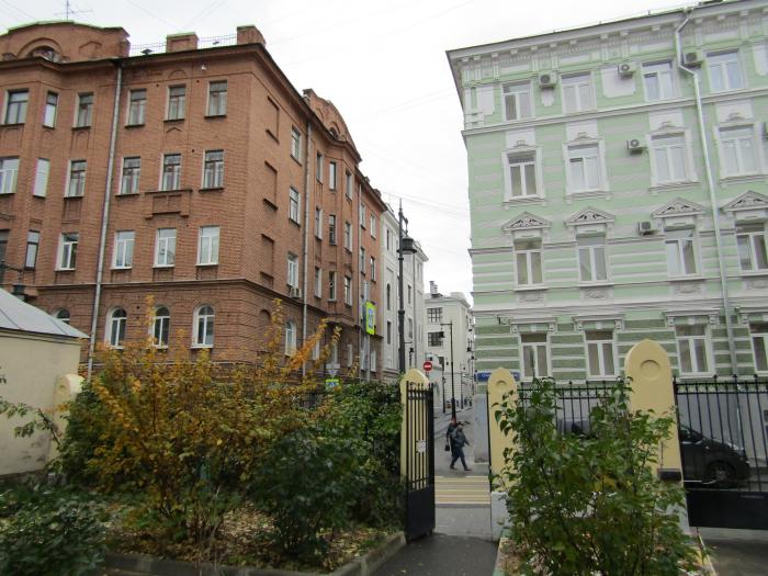 Петроверигский переулок. Петроверигский переулок Москва. Старосадский переулок 6/12. Петроверигский переулок дом 2. Коммунистическая Академия Петроверигский переулок.