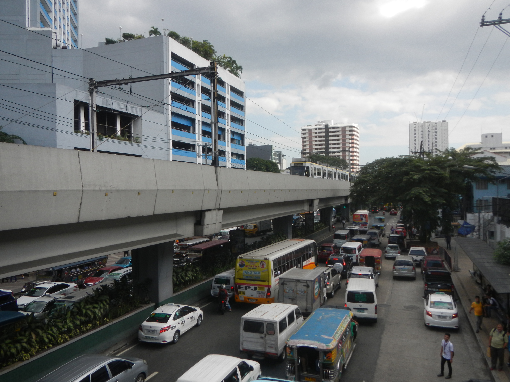 Taft Avenue (N170 / R2)